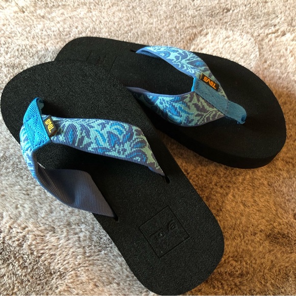 Teva Sandals size 5 - Picture 6 of 8